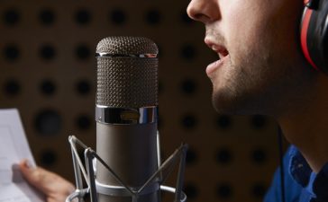 voice-over-training-in-studio