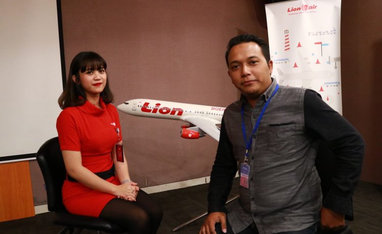 Pramugari maskapai Wings Air, Wulan Oukta saat diwawancarai Topcareer.id di Kantor Lion Air, Jakarta (12/9/2019).