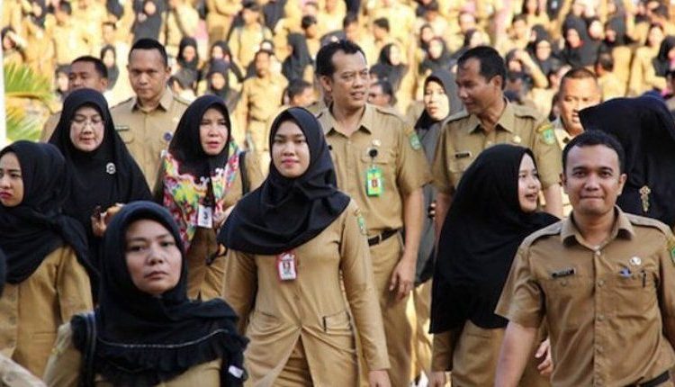Sambut arahan Presiden Joko Widodo soal kesempatan Aparatur Sipil Negara (ASN) untuk tunda kepulangan dari kampung halaman, Kementerian Agama (Kemenag) beri izin kepada pegawainya untuk mengajukan cuti tahunan.
