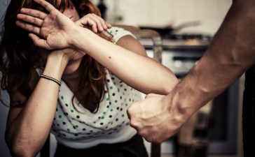 Ilustrasi kekerasan seksual di tempat kerja