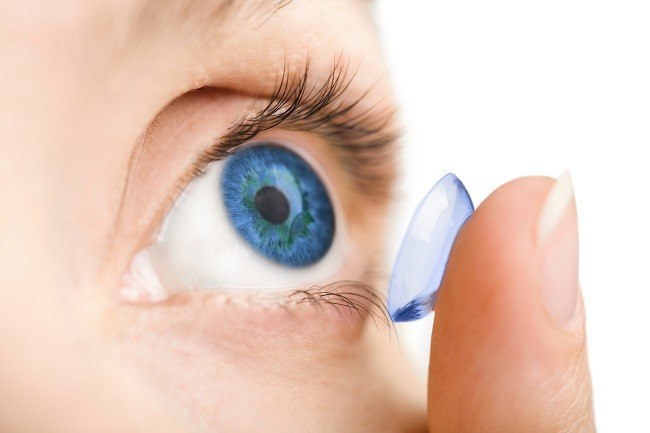 merawat-lensa-kontak-agar-tetap-aman-digunakan