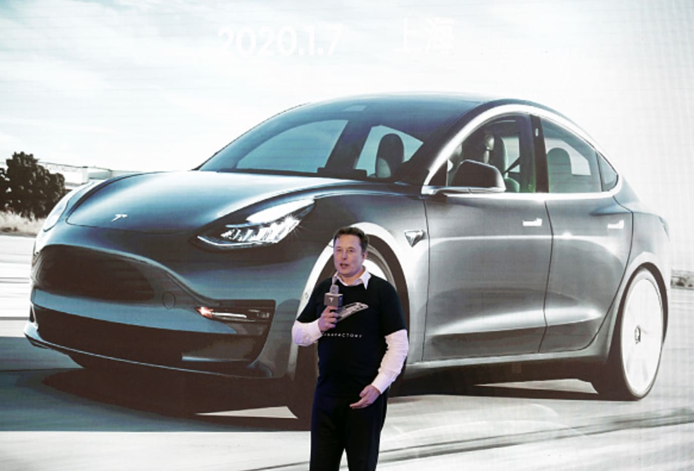 CEO Tesla, Elon Musk menyebut akan melakukan PHk terhadap 10% pekerja secara global. (dok. Getty Images via CNBC)