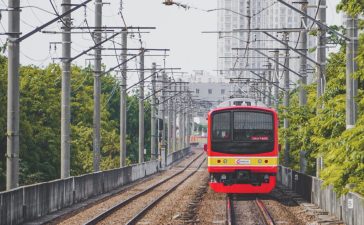 Ilustrasi KRL Jabodetabek menambah waktu operasional pada malam tahun baru hingga pukul 03.00 WIB.