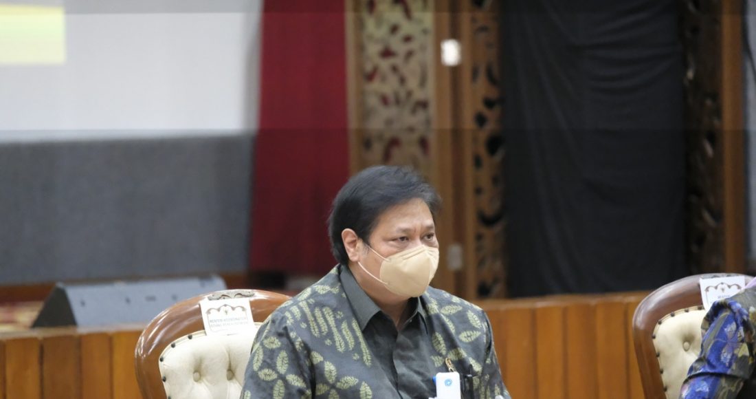 Ketua KPCPEN, Airlangga Hartarto