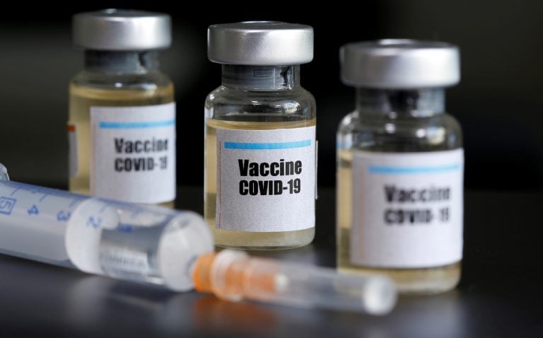 Vaksin Covid-19. Sumber foto: cnbctv18.com