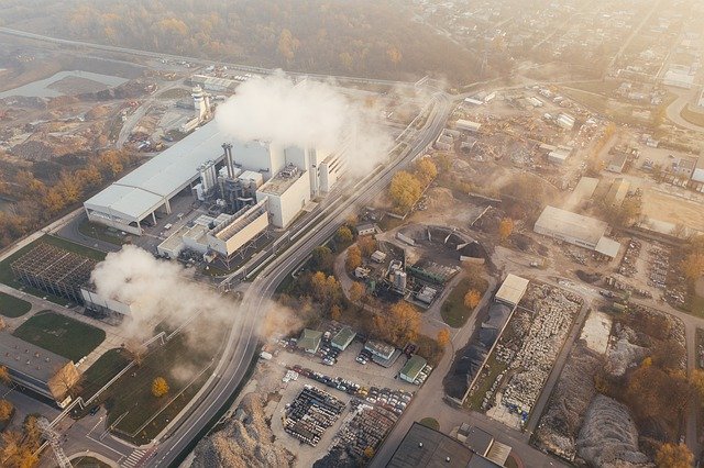 Foto Ilustrasi polusi udara, pelaku industri disebut tertib lakukan pengendalian emisi.