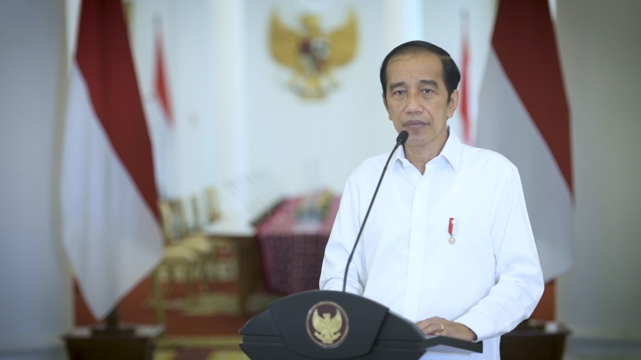 Presiden Joko Widodo jabarkan upaya kurangi polussi udara dalam ratas.