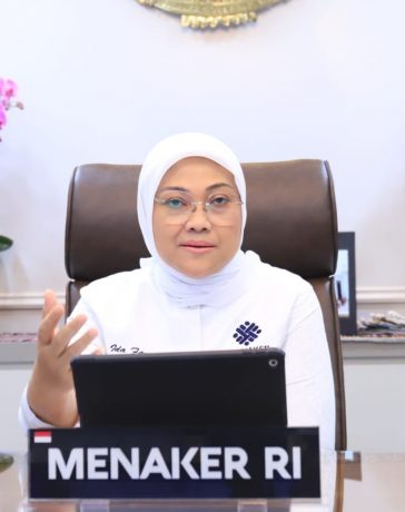 Menaker Ida Fauziyah mengatakan kompetensi bahasa asing PMI masih lemah.