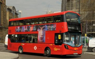 Ilustrasi bus di London