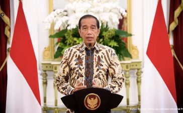 Presiden Joko Widodo umumkan berikan kelonggaran pemakaian masker, kecuali untuk golongan rentan.