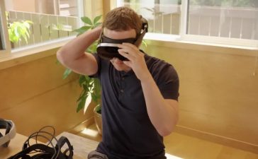 CEO Meta, Mark Zuckerberg pamer prototipe headset VR. (source: Meta)