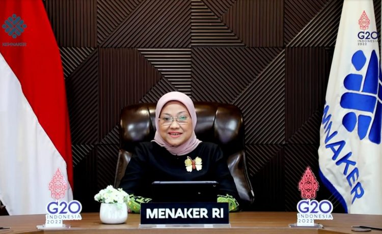 Menaker, Ida Fauziyah mengatakan bahwa Kemnaker terus mendorong perusahaan terapkan struktur dan skala upah yang berkeadilan.