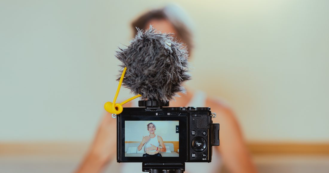 Ilustrasi influencer. (Pexels)