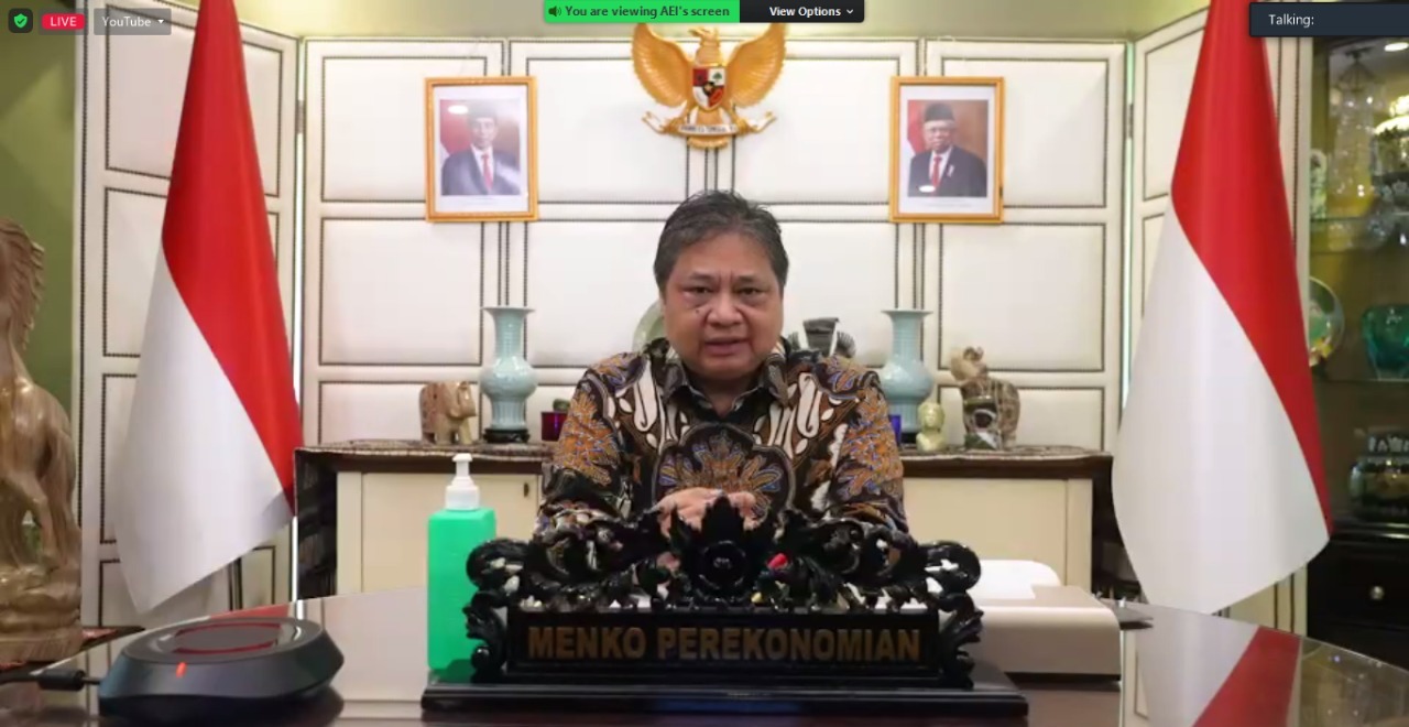 Menko Perekonomian, Airlangga Hartarto sampaikan kebijakan bantuan pangan beras lanjut hingga 2024.