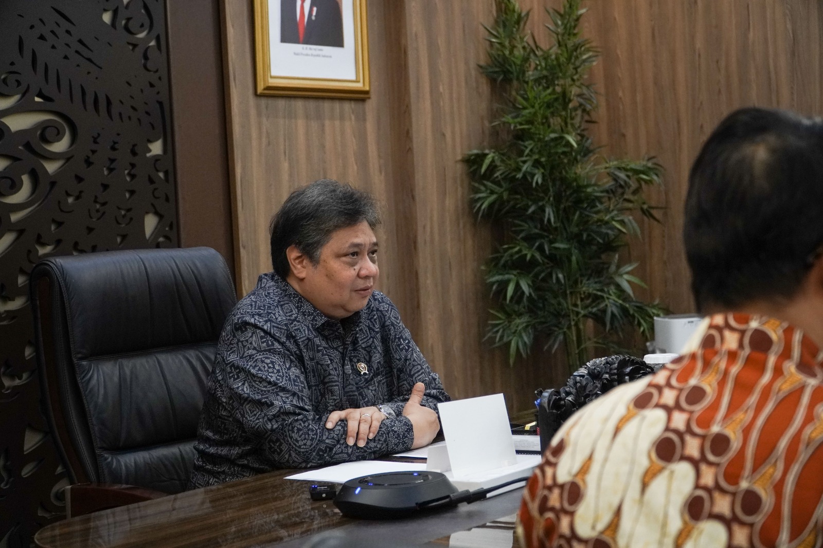 Menko Bidang Perekonomian, Airlangga Hartarto mengatakan bahwa pemerintah akan memberikan insentif pajak hiburan dan kesenian.