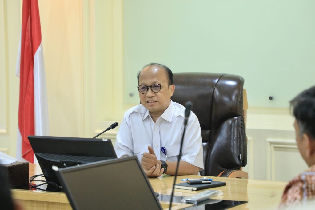 Sekretaris Jenderal Kementerian Ketenagakerjaan (Sekjen Kemnaker), Anwar Sanusi paparkan dari sejumlah aduan yang masuk ke Posko, THR tak dibayarkan jadi laporan terbanyak.