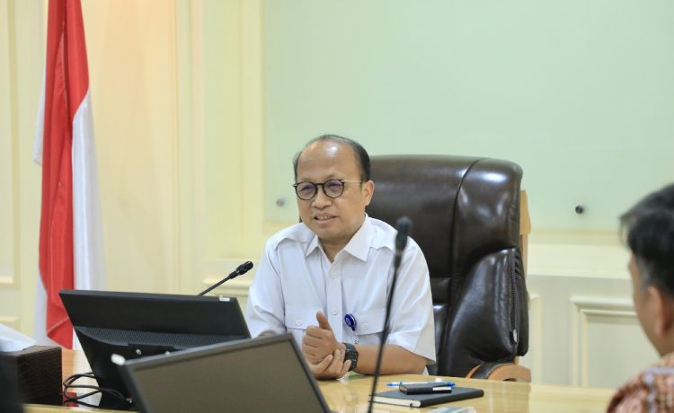 Sekretaris Jenderal Kementerian Ketenagakerjaan (Sekjen Kemnaker), Anwar Sanusi sebut pentingnya peran perguruan tinggi untuk atasi masalah ketenagakerjaan.