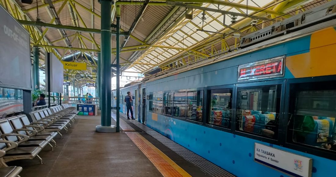 kereta api eksekutif
