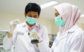 Ilustrasi jurusan kuliah Teknologi Laoboratorium Medis UM Surabaya.