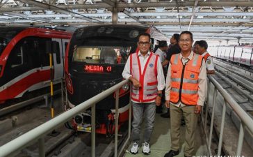 Menhub, Budi Karya Sumadi dan PJ Gubernur Heru tinjau proyek LRT Jabodebek, Rabu, 28-6-2023.