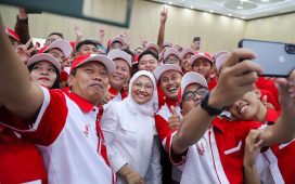 Menaker Ida Fauziyah lepas delegasi Indonesia untuk ikut World Skill ASEAN.