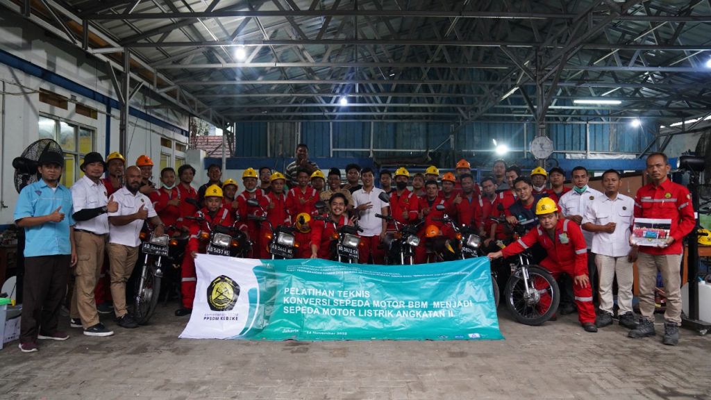 Pelatihan montir bengkel konversi motor listrik