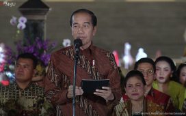 Presiden Joko Widodo membuka pagelaran Istana Berbatik dalam rangka Hari Batik Nasional.