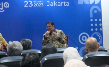 Menko Perekonomian, Airlangga Hartarto sebut Prakerja dorong peningkatan skill tenaga kerja Indonesia.