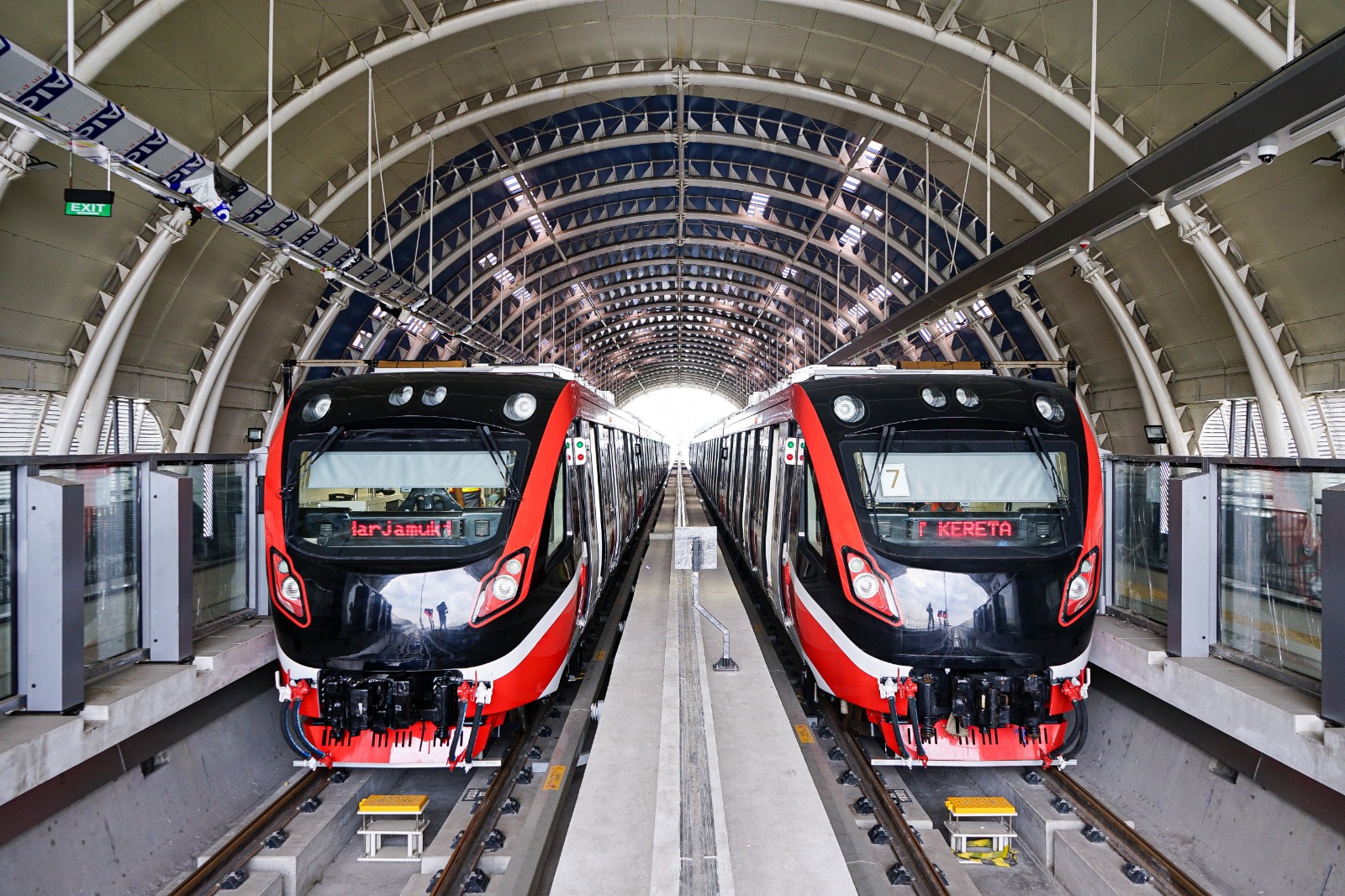 LRT Jabodebek tambah jumlah perjalanan dan perpanjang waktu operasional saat Nataru.