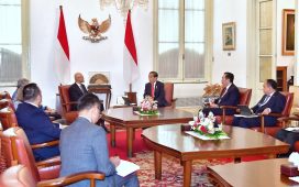 Delegasi Microsoft berkunjung ke Istana Negara temui Presiden Joko Widodo, Selasa (30/4/2024).