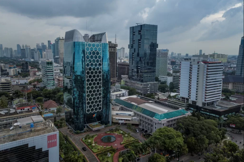 Kementerian BUMN buka rekrutmen pegawai untuk Diaspora Indonesia di seluruh dunia melalui Program Bakti Diaspora untuk Indonesia.